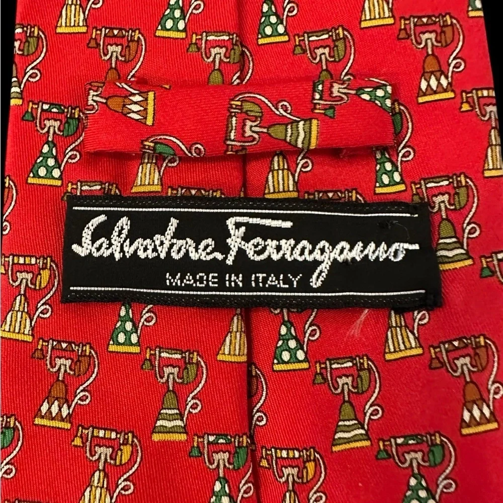 Salvatore Ferragamo Antique Telephone Print 100%‎ Silk Men’s Tie EUC